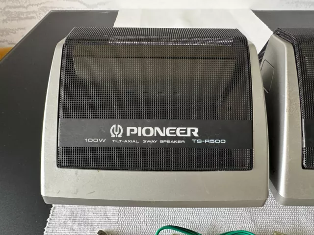 1 pair of PIONEER TS-R500 vintage speakers