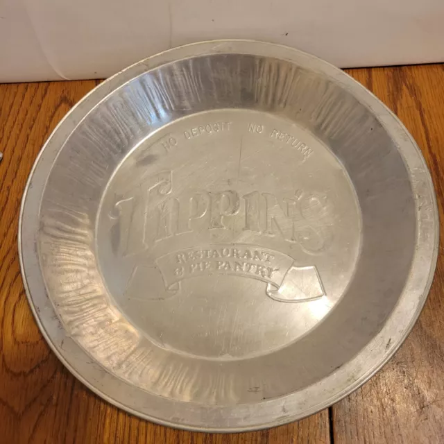 VINTAGE TIPPIN'S RESTAURANT & PIE FACTORY PIE TIN 9" x 1 1/2"