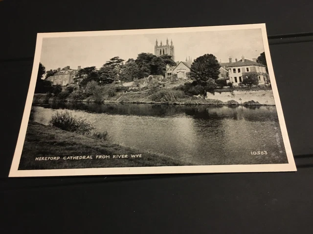 Vintage Salmon Postcard - Hereford Cathedral From River Wye - Unused -  6f