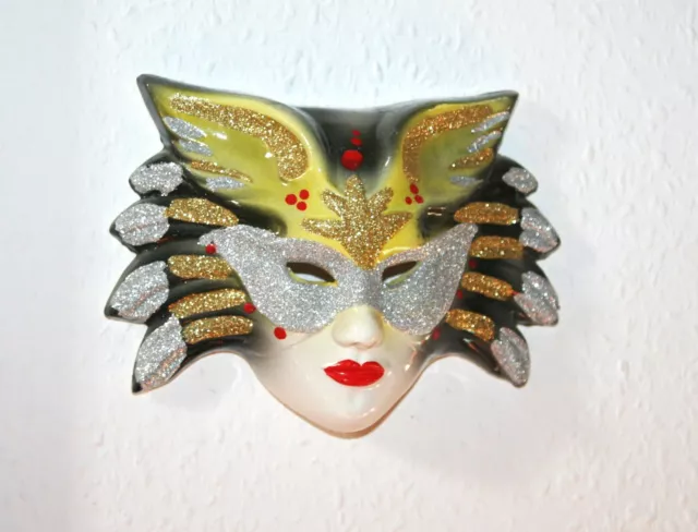 Wanddekoration: Maske aus Keramik / venezianischer Stil