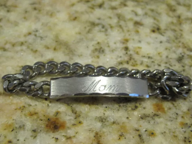 Vintage Stamped Speidel Chain Link Id  Bracelet With "Mom" In Center Piece