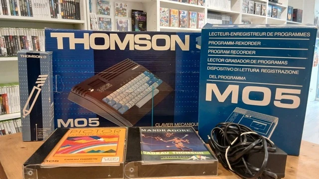 Ordinateur vintage THOMSON MO5 MO 5 complet dans sa