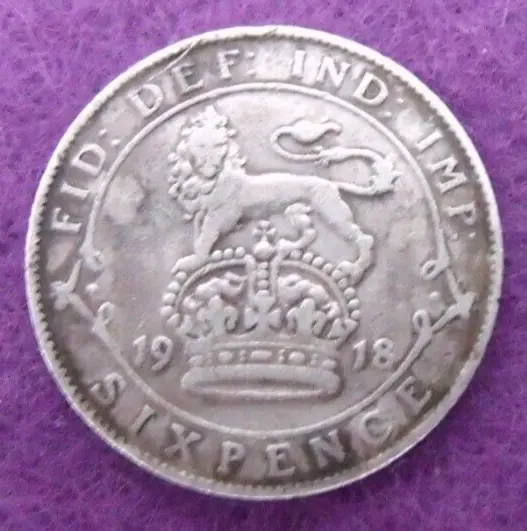 1918 GEORGE V SILVER SIXPENCE  ( .925 Silver )  British 6d Coin.   779