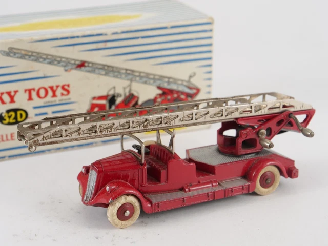 32d delahaye grande echelle dinky toys meccano - Collection
