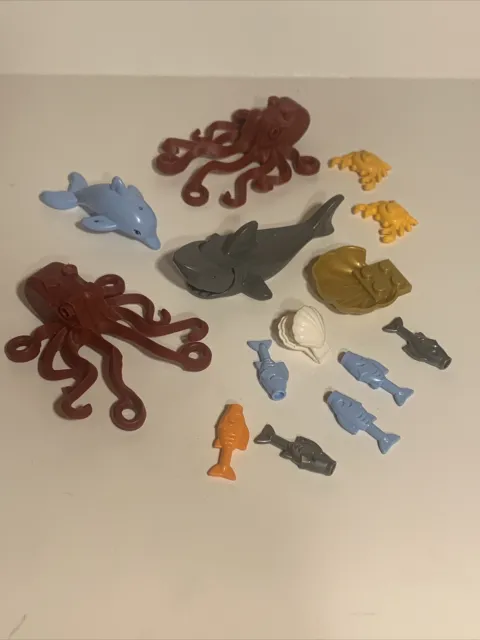 Lego Lot Of 14 Sea Creatures Shark Octopus Crab Fish Dolphin Minifigures