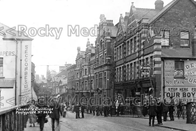 Zff-64 Alexandra Buildings, Pontypridd, Wales 1921. Photo