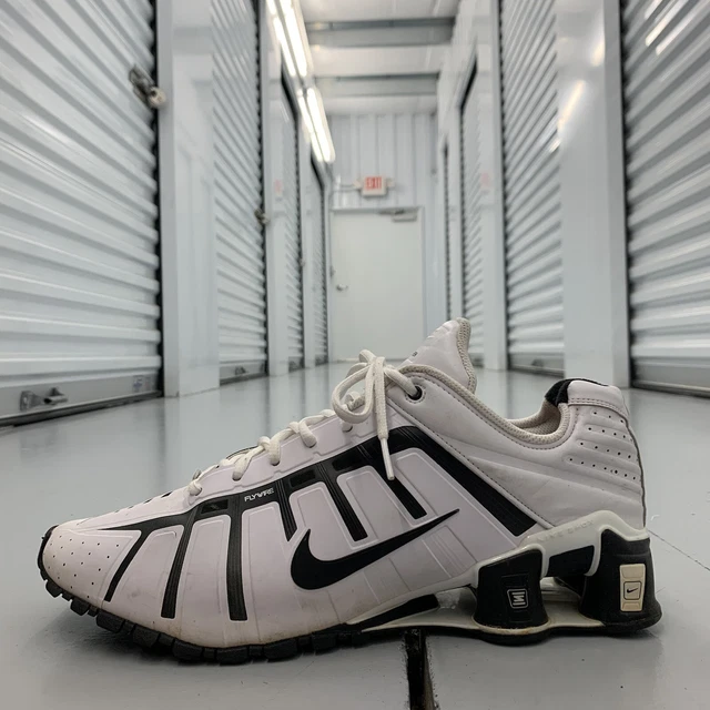 Nike shox store 2011