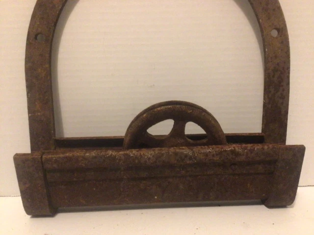 Antique horseshoe style barn door slide roller hinge 2