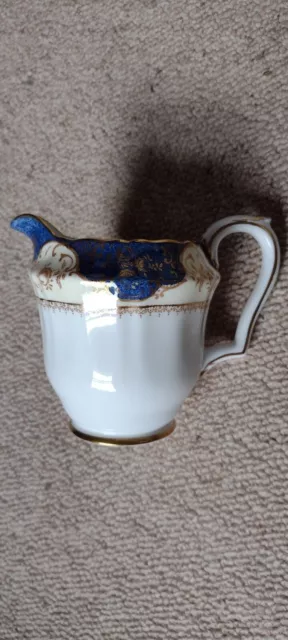 Crown Staffordshire - Milk jug + sugar bowl. A14143. Cobalt blue + gilt. Flowers 2