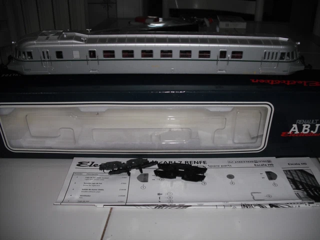 CS159 ELECTROTREN H0 3403 - Ensemble De Train Automobile Diesel Renfe 592... EUR 299,00 - FR
