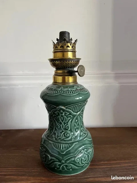 Lampe à pétrole en étain - style XIXème - Label Emmaüs
