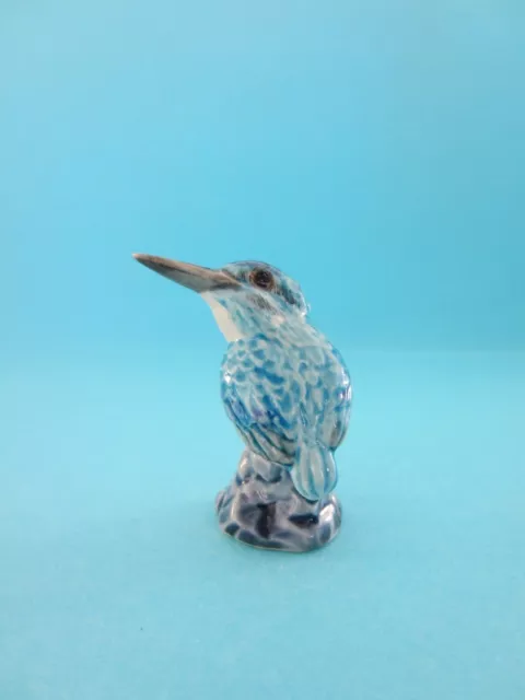KINGFISHER ON ROCK FIGURINE SO CUTE RARE TO FIND DISCONTINUED *Mint* 2