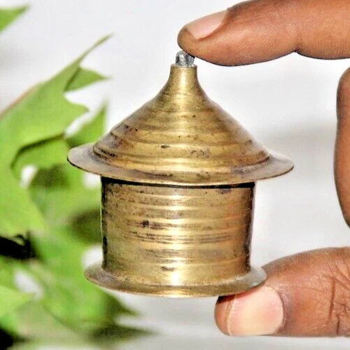 Boîte Kumkum Tikka En Laiton Vintage - Style Années 1950 - Originale Artisanale - Inde - Occasion