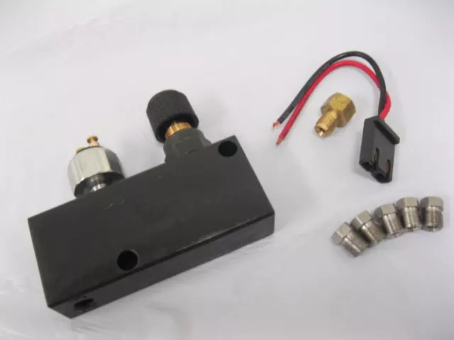 Adjustable Brake Proportioning Valve with Distribution Block Black Aluminum