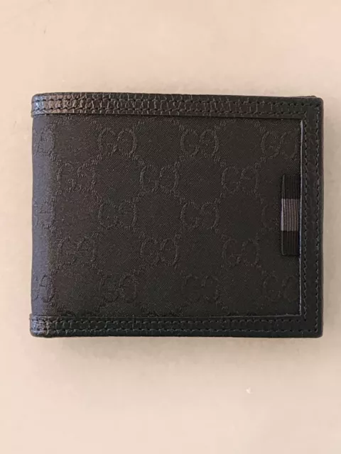 Brand New 100% Auth Gucci Bifold Nylon GG Wallet Black