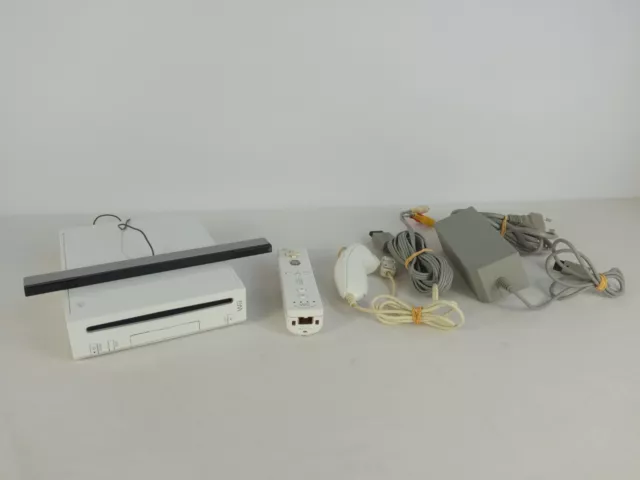 Nintendo Wii PAL EUR RVL-001 Lot Console Manette