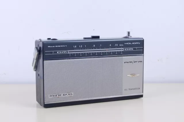 Radio portatile vintage Holiday Minerva mod 6510 1  all transistor Funzionante