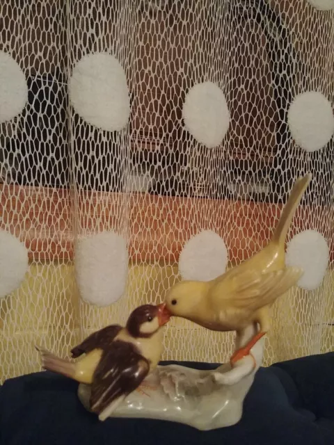 Figurine Goebel Canary & Chick BIRD nourrissant bébé Lang 6 avec Allemagne. Lire la description