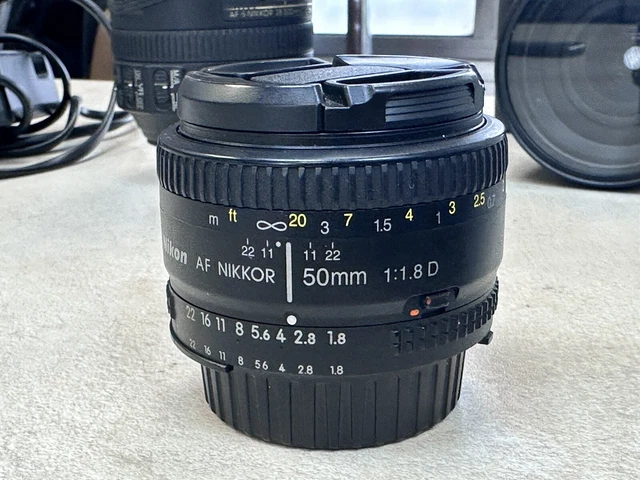 Nikon NIKKOR AF 50mm f/1.8D Objectif 3