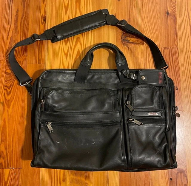 Tumi Black Leather Alpha 17” Expandable Organizer Laptop Briefcase Bag 963114D4
