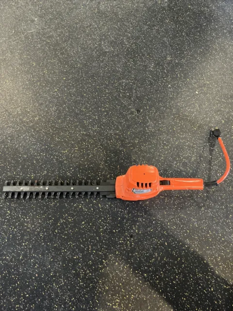 Vtg Black and Decker Model 8110 Electric Shrub and Hedge Trimmer -13 Inch
