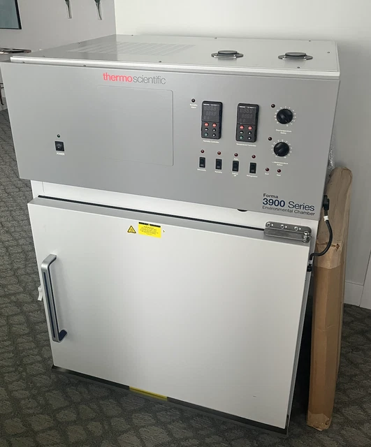Thermo Scientific 3911 Environmental Chamber
