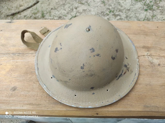 WW2 British Brodie Helmet / Brodie Helm / Militaria Camouflage