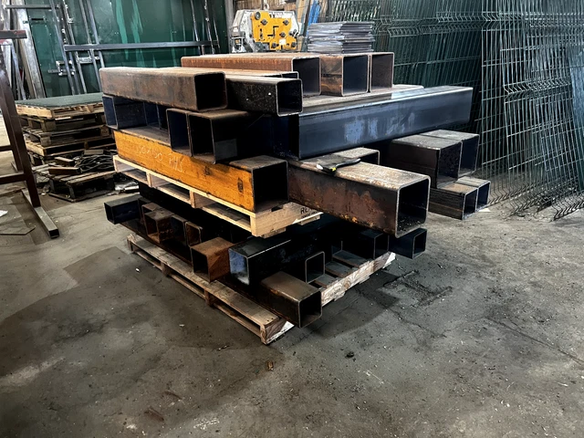 MILD STEEL BOX Section/Square Hollow Section | 400 x 150x150x5 £37.08 ...