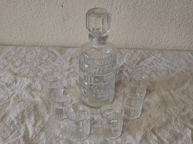 Ancienne Carafe en verre avec son bouchon + 6 Verres