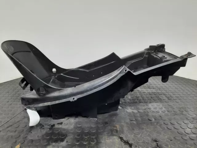 SUZUKI GSX 1300 Undertray/Light Surr 1999-2007