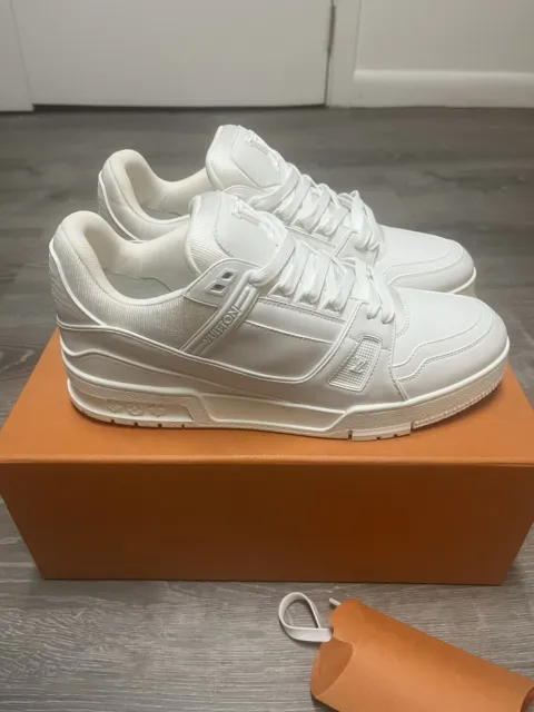 Size 9.5 - Louis Vuitton LV Trainer White - 1A67KZ (fits like US 11)
