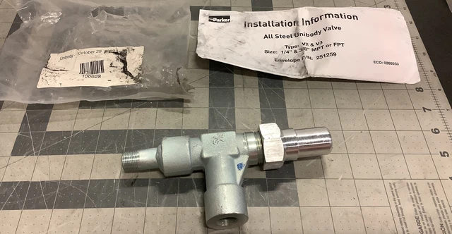 Parker - Refrigerating Specialties: 106628, Unibody, 3/8" Angle MXF 3.25