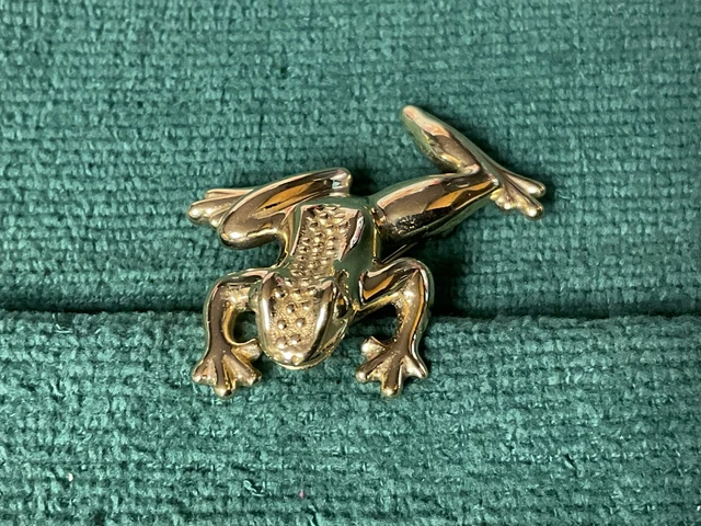 18K Yellow Gold Frog Pin/Brooch, AYA, Textured Design Down Back