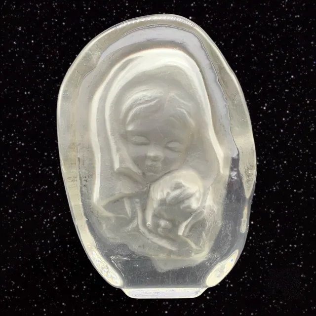 LE SMITH CRYSTAL Madonna And Child Frosted Paperweight Glass Art 5.5”T 3.5”W