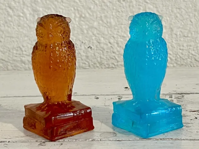 Pair Of Vintage Degenhart Glass Wise Owl On Books Figurines Paperweight