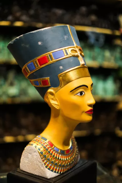 Replica life size Egyptian Queen Nefertiti - Egyptian Queen - Nefertiti head