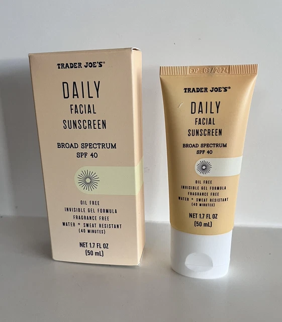 TRADER JOE’S DAILY Facial Sunscreen Broad Spectrum SPF 40 Invisible Gel