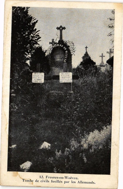 CPA Fresnes in Woevre-Tomb of Civilians Shot by Germans (232364)