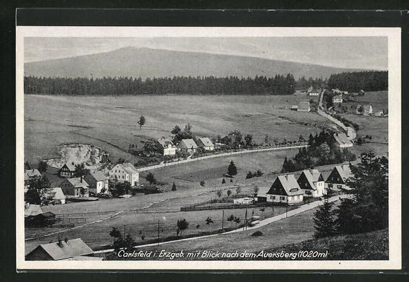 Ansichtskarte Carlsfeld i. Erzgeb, Teilansicht mit Blick nach dem Auersberg