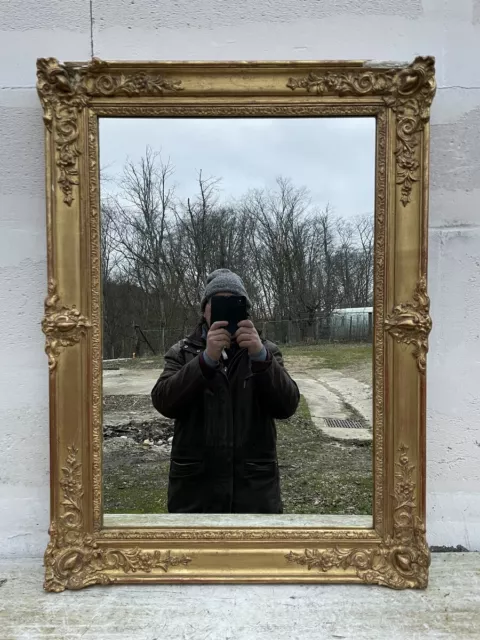 Miroir doré du 19ème 1850 ou avant à restaurer ou pas