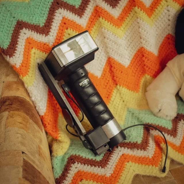 Metz Mecablitz 45 CT-1 Handle Mount Flash AS IS FOR PARTS