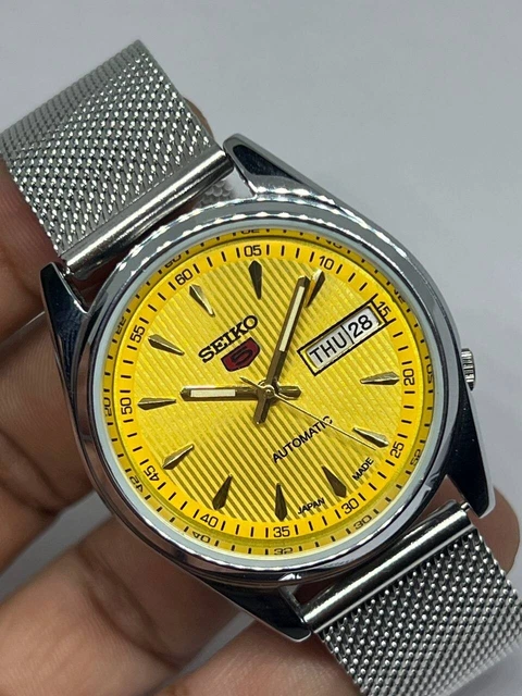 Comfortabl Seiko 5 Automatic Day And Date Yellow Watch Free Shipping Japanese