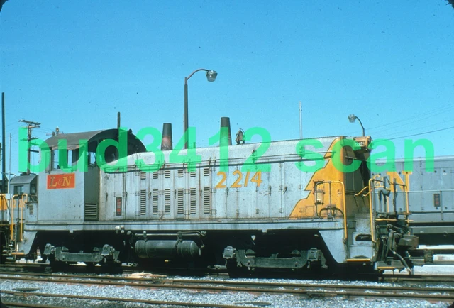 L&N Louisville & Nashville NW2 #2214 at ?? DUPLICATE Slide!