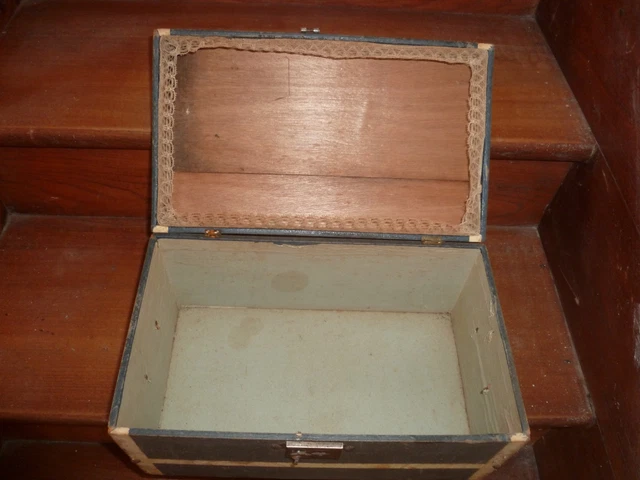 Ancien Coffre En Bois Valise De Transport - France, Art Populaire Contemporain