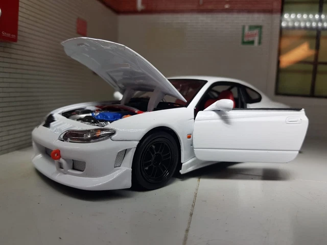 Nissan Silvia S15 Spec-R Aero Aspen 1999 - 1/18 Solido S1812201 - Blanche - Métal