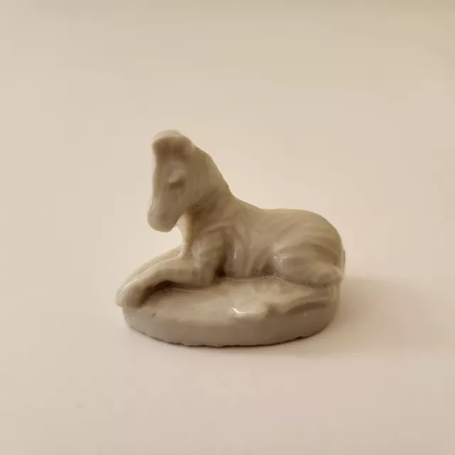 Wade Whimsies Red Rose Tea Miniature Porcelain Noahs Ark Series Zebra Figurine