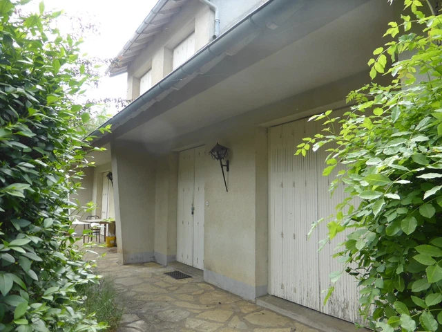 Maison En Bon Etat A Vendre Sur Terrain De 970 M2 2
