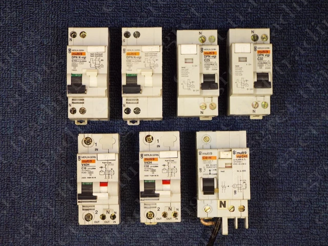 Disjoncteur Merlin Gerin Multi 9 C32a + VIGI C32 30mA - Occasion - Pour Installation électrique