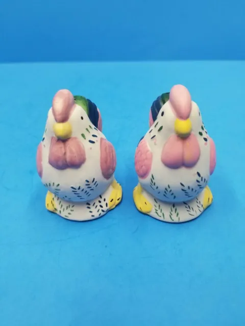 Vintage Hand Painted Ceramic Hen/Rooster/Chickens Salt & Pepper Shakers/Country