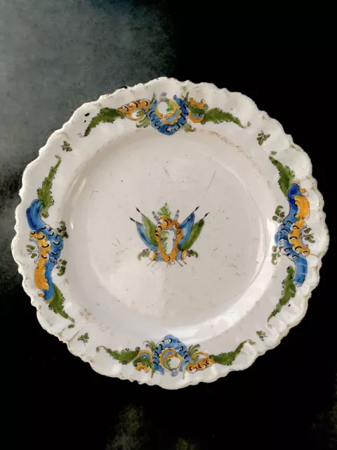 Assiette Ancienne en faience de Marseille polychrome Moustiers au drapeau 18 ème